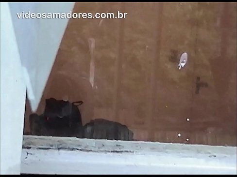 ❤️ ガールフレンドを他の男と見ているムラムラした男、カップルを邪魔しないようにファックビデオを録画する ❌ ファッキング ❌️❤