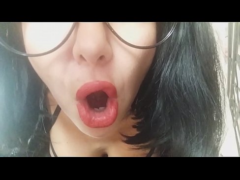 ❤️ ハニー、義理の母が今日は学校に行かせてくれないの...。って、そんなことあるわけないだろ...。 ❌ ファッキング ❌️❤